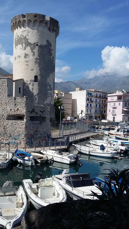 Casa Vacanze Torre Di Mola フォルミア エクステリア 写真